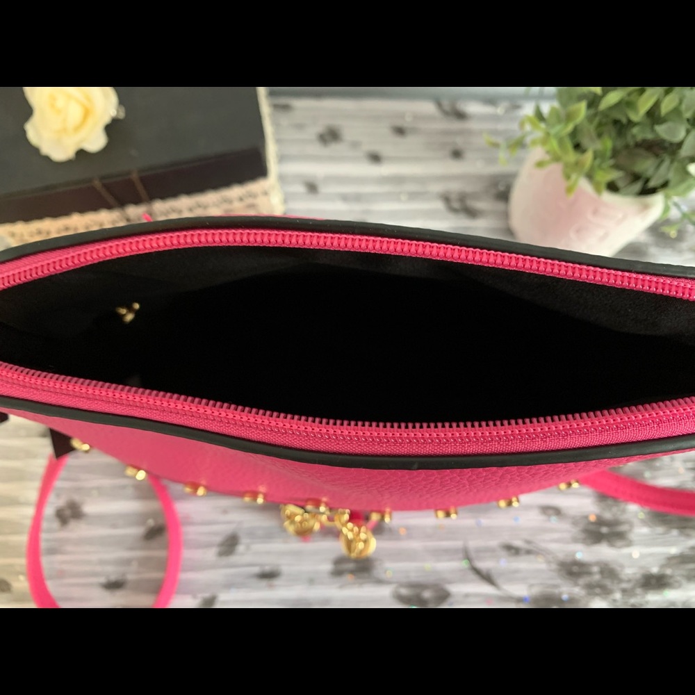 Purse - Picture 2 of 2